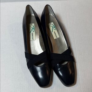 Ros Hommerson Black Women's low heel EUC size 10S